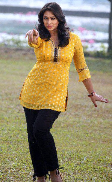 Popy: Hot Bangladeshi Model & Actress Photos