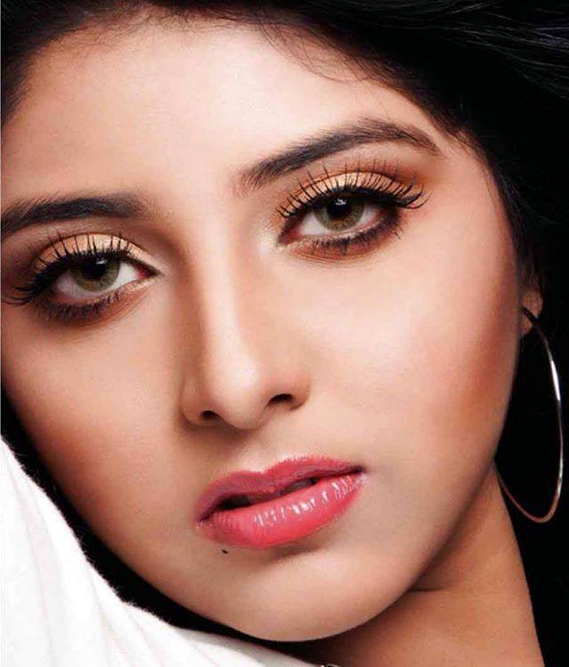 Porshi Bangladeshi Singer Model Actress Biography & Photos
